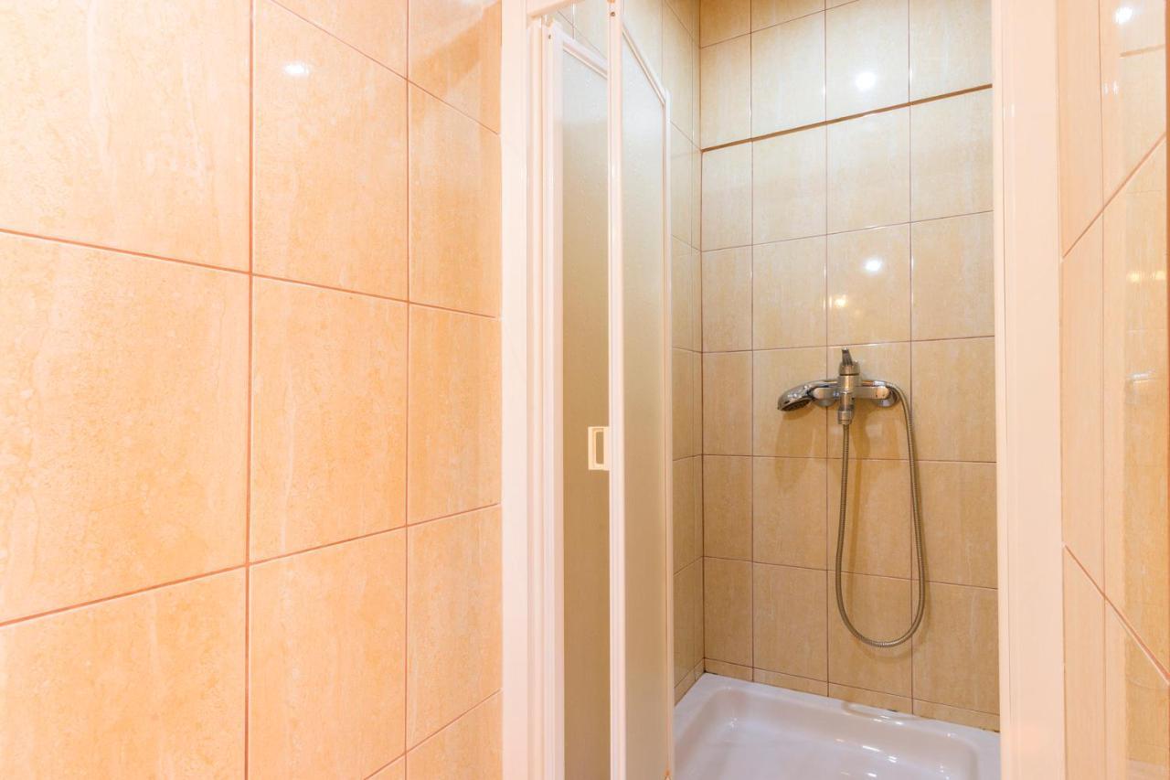 Apartments Dejana Штинян Екстер'єр фото