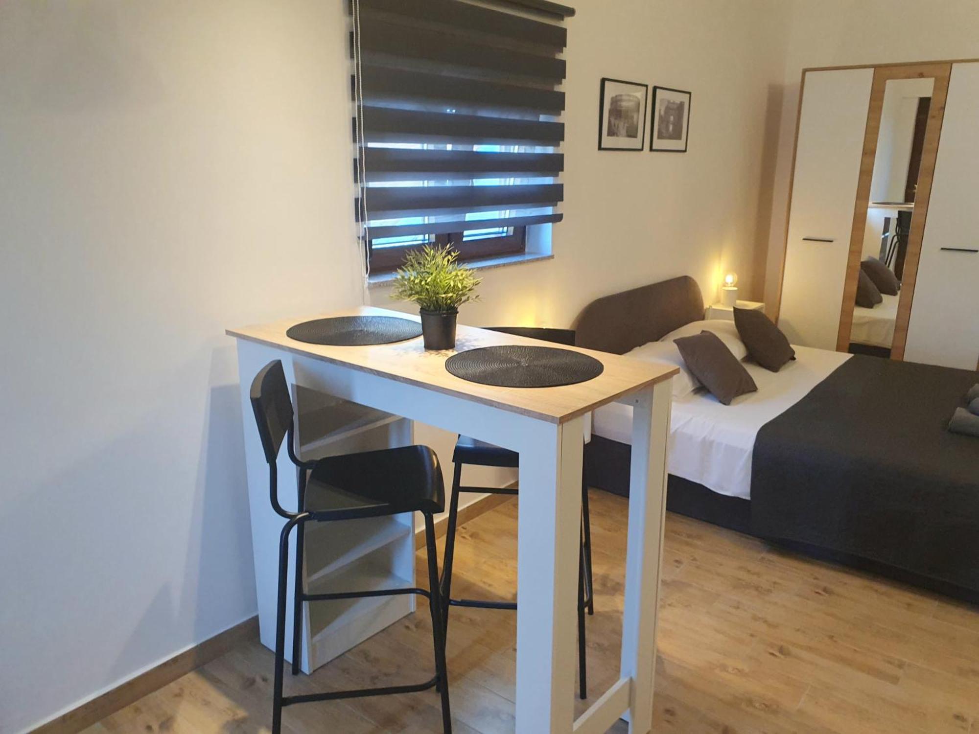 Apartments Dejana Штинян Екстер'єр фото