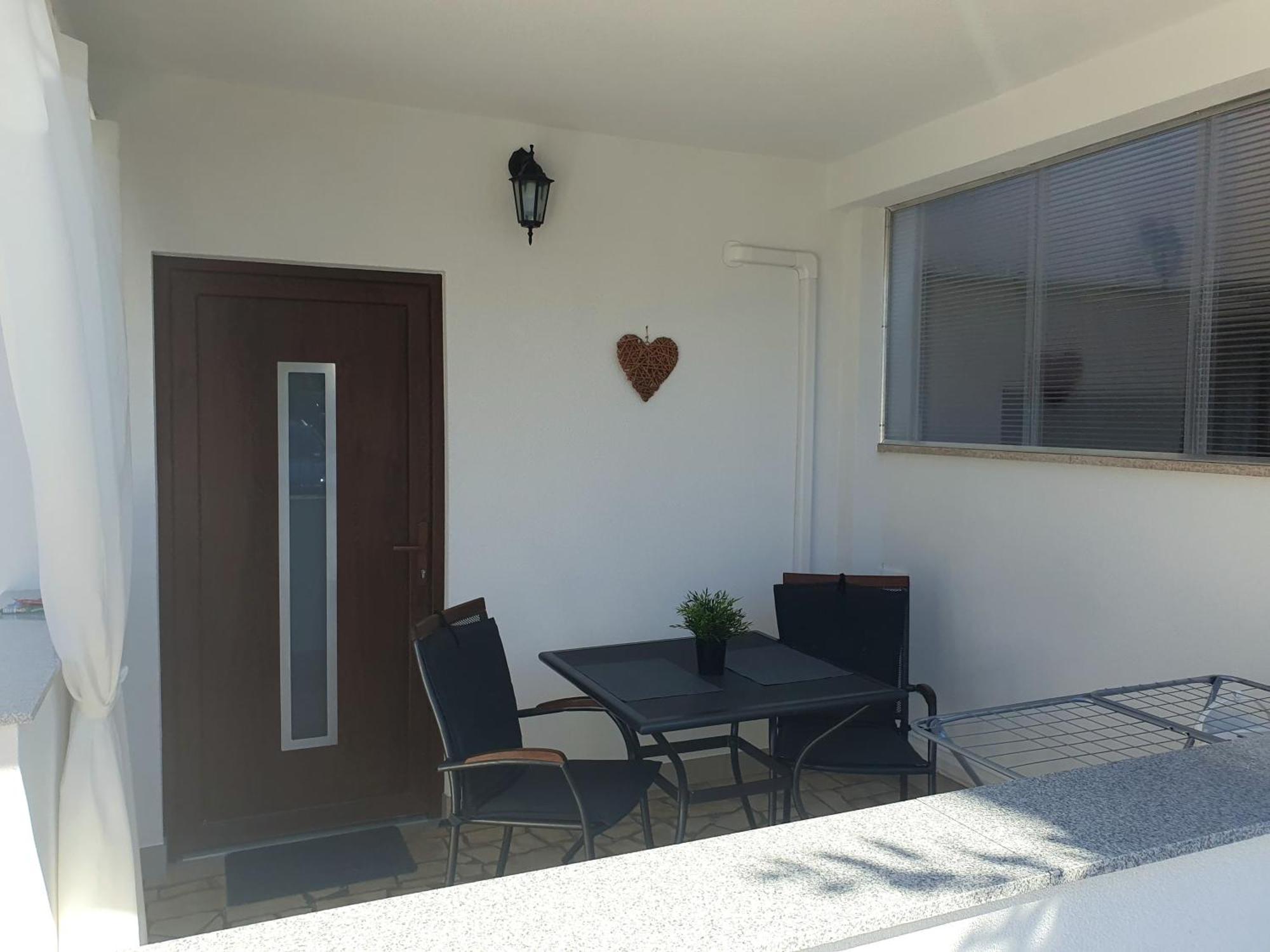 Apartments Dejana Штинян Екстер'єр фото